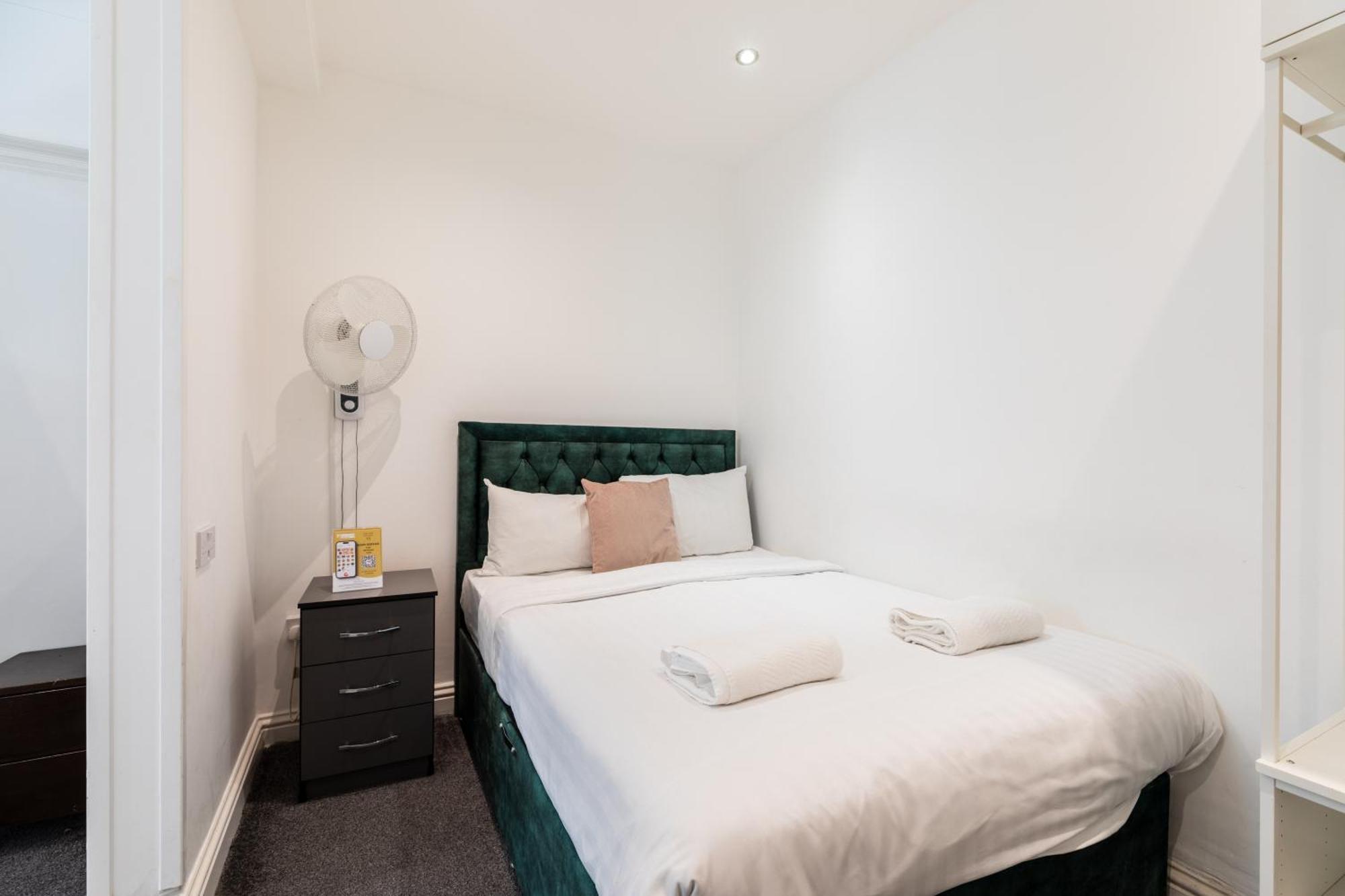 The Chapter Hotels - Hyde Park London Room photo